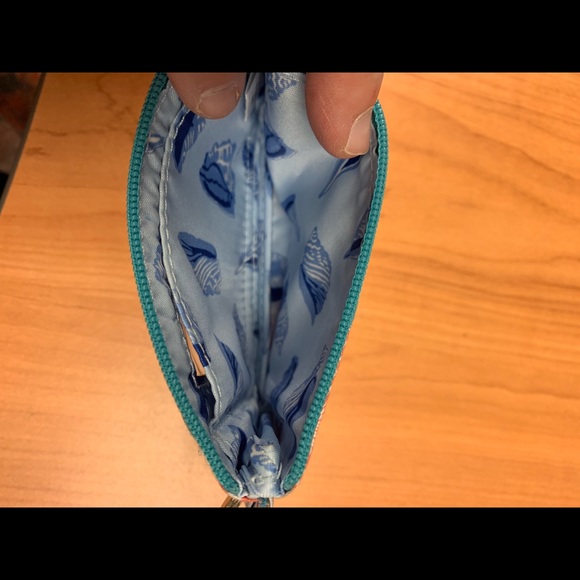 ID holder - Picture 4 of 4